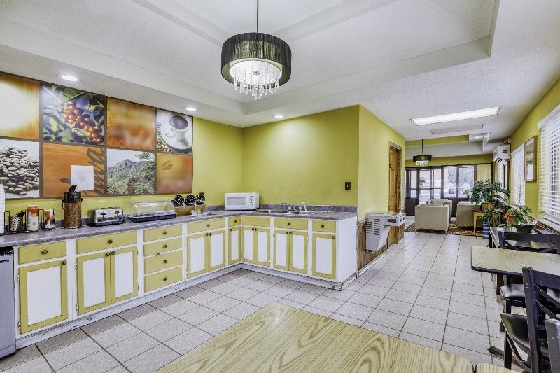 Travelodge By Wyndham Macon West Εξωτερικό φωτογραφία